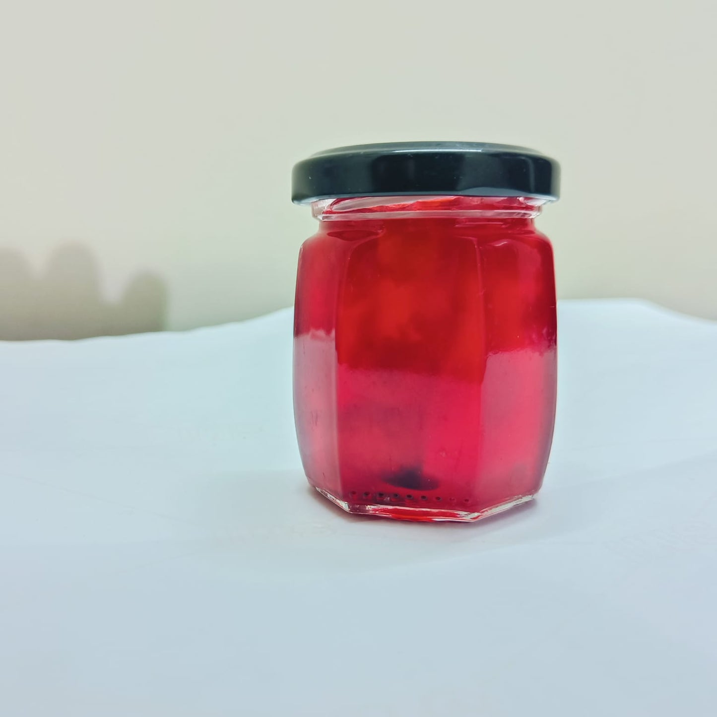 Strawberry Jar Candle by Cozy Garden – Sweet Scented Gift for Valentine's Day - COZY GARDEN