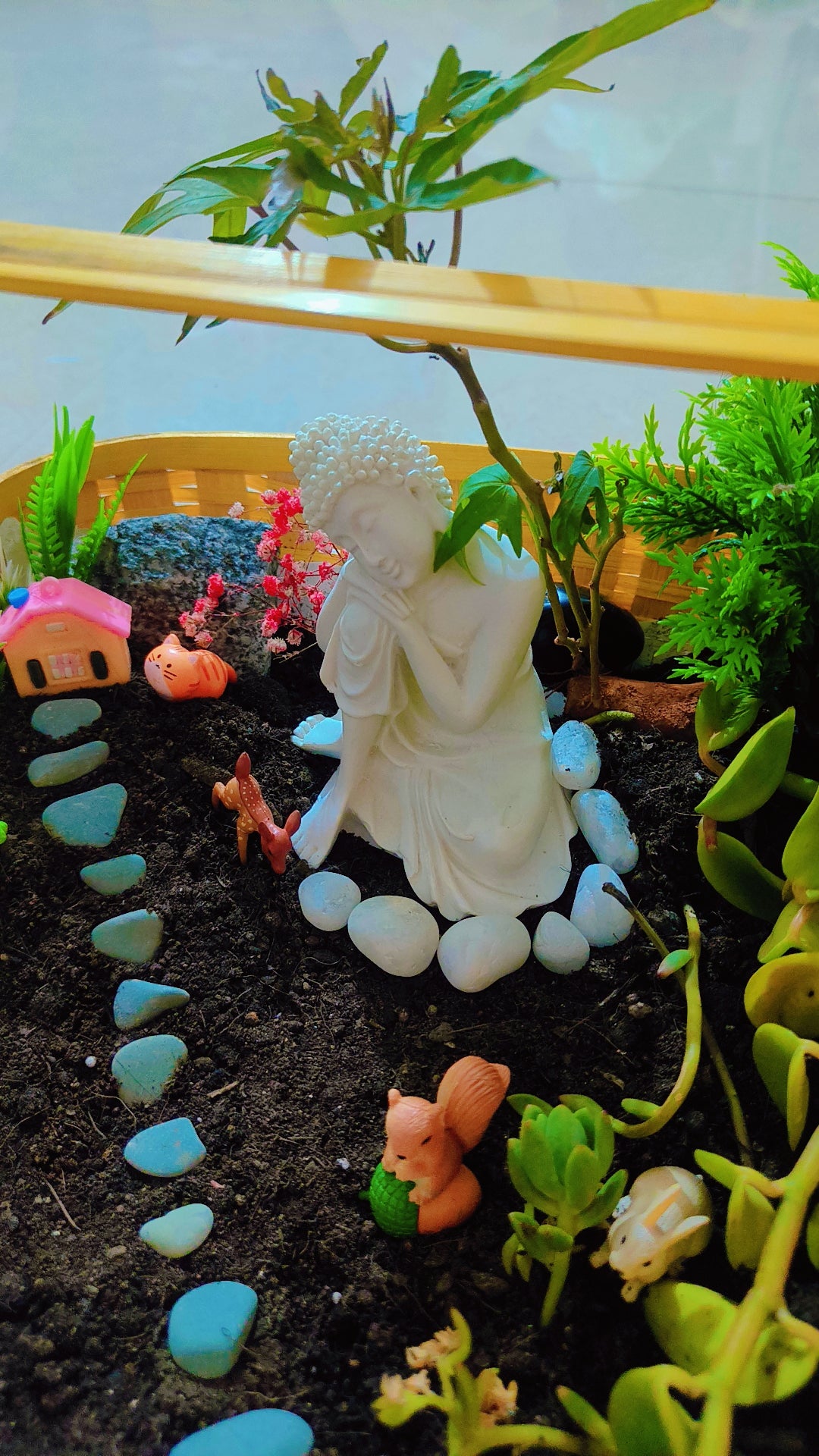 DIY Zen Garden Kit in Wooden Bamboo Basket with Thinking Buddha – For Peace, Prosperity, and Positive Energy - COZY GARDEN