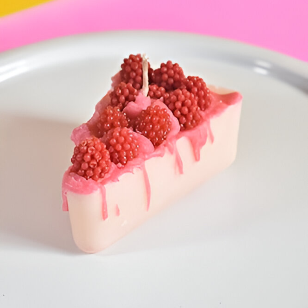 Cheesecake Premium Scented Candle – Indulge in the Sweet, Creamy Bliss of Dessert