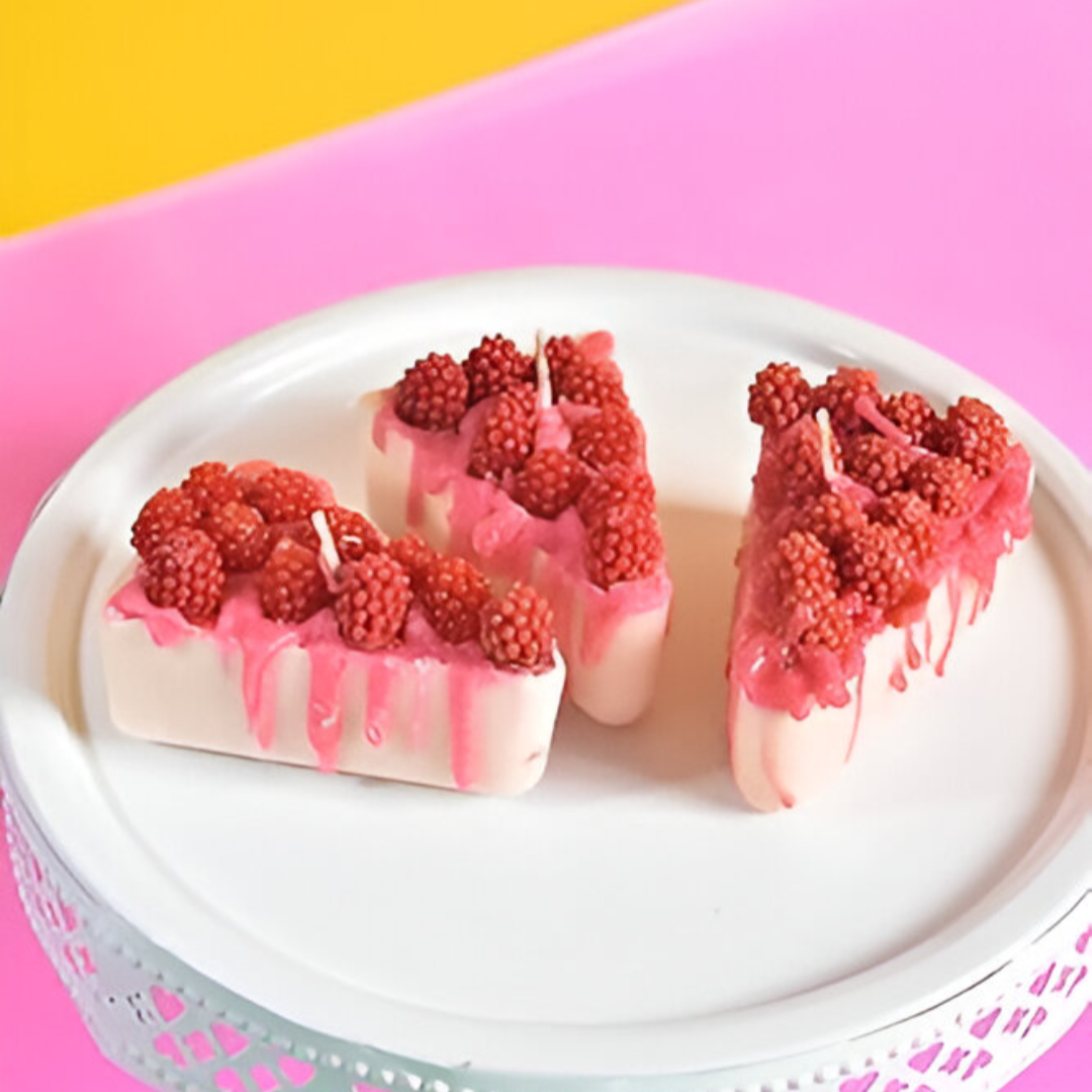Cheesecake Premium Scented Candle – Indulge in the Sweet, Creamy Bliss of Dessert
